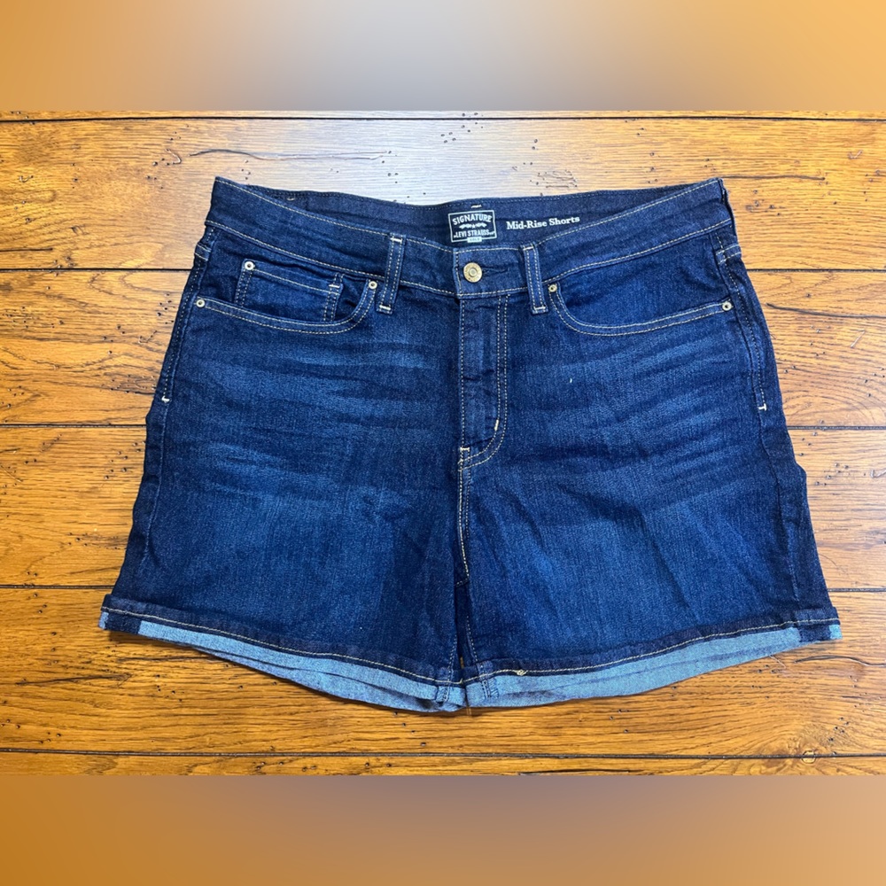 Levi Mid-Rise Shorts